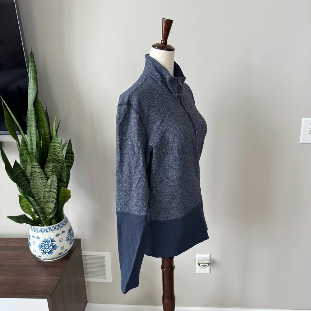 Lululemon 🍋 Speed 1/2 Zip pullover in a blue iris herringbone Rulu fabric